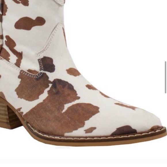 Cowhide Western Bootie Heeled Boots Size 8 - Picture 13 of 16